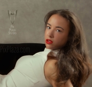 Layla-PixPlaza-9695