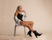 Hannah-PixPlaza-950