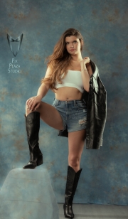 Haleigh-PixPlaza-3930