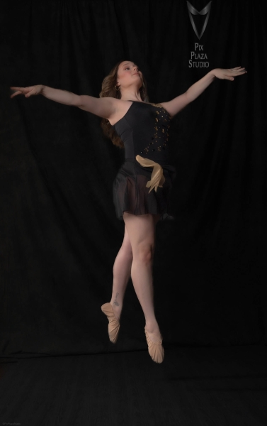 Carley-PixPlaza-1604