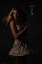 Ellie-PixPlaza-1794