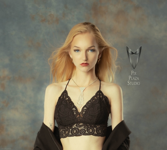 Halley-PixPlaza-2985